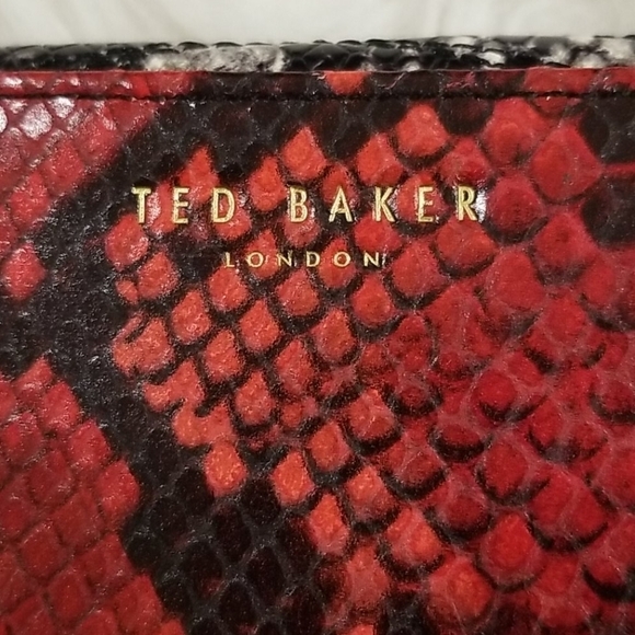 💕TED BAKER💕 Llucie Animal Print Quilted Wallet - Picture 3 of 10